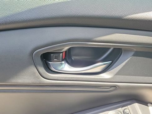 Used 2023 Honda Accord EX image 15