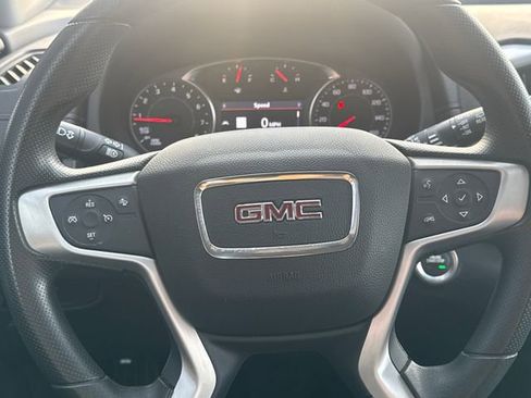 Certified 2023 GMC Terrain SLE w/ Driver Convenience Package image 17