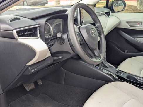 Used 2021 Toyota Corolla LE w/ Carpet Mat Package (TMS) image 13