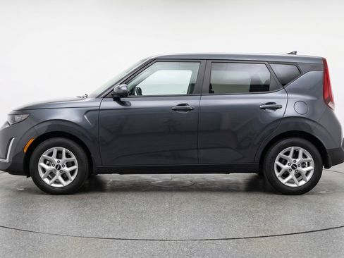 Used 2025 Kia Soul LX w/ LX Technology Package FWD image 5