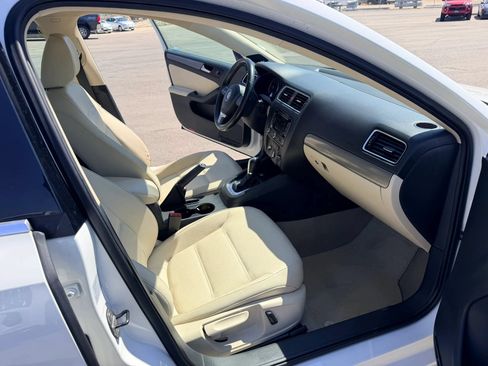 Used 2013 Volkswagen Jetta TDI FWD image 15