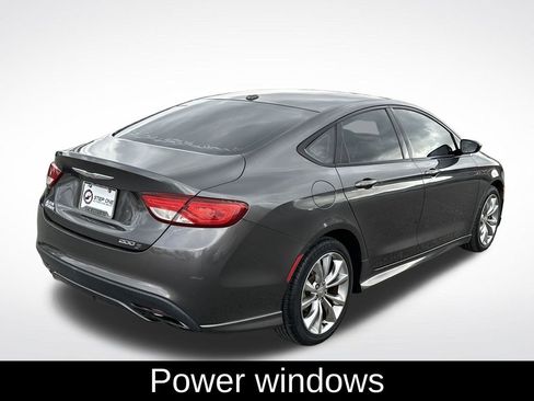 Used 2015 Chrysler 200 S image 7