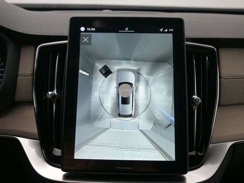 New 2026 Volvo XC90 B6 Ultra w/ Lounge Package image 21