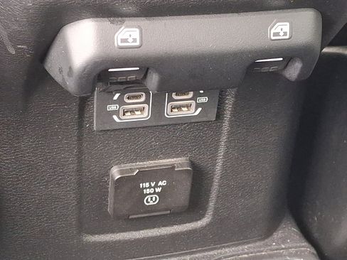 Used 2023 Jeep Wrangler Unlimited Rubicon image 11