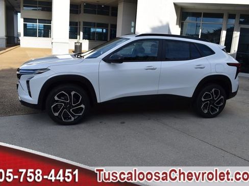 New 2026 Chevrolet Trax RS w/ Driver Confidence Package image 6