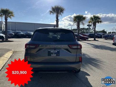 Used 2024 Ford Escape ST-Line w/ Cold Weather Package image 5