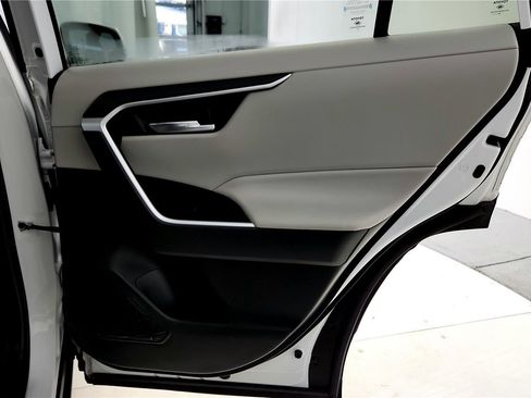 Certified 2023 Toyota RAV4 XLE image 31