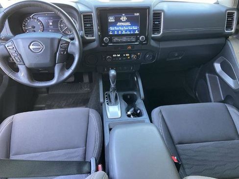 Used 2022 Nissan Frontier SV RWD image 15