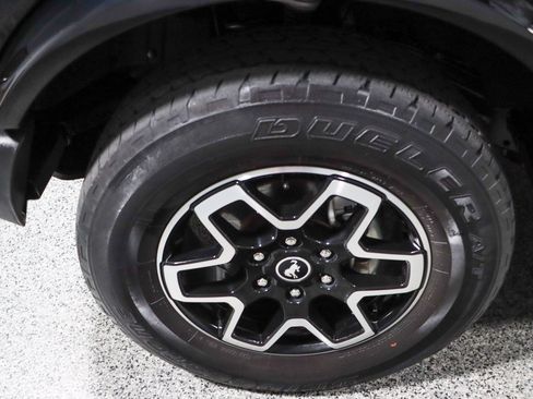 Used 2022 Ford Bronco Outer Banks AWD/4WD image 11