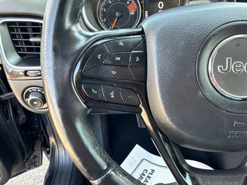 Used 2019 Jeep Cherokee Latitude Plus image 17