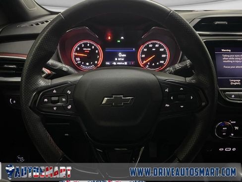 Used 2022 Chevrolet TrailBlazer RS w/ Technology Package image 11
