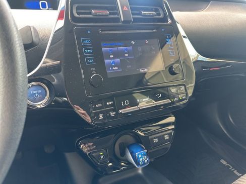 Used 2016 Toyota Prius Two FWD image 21