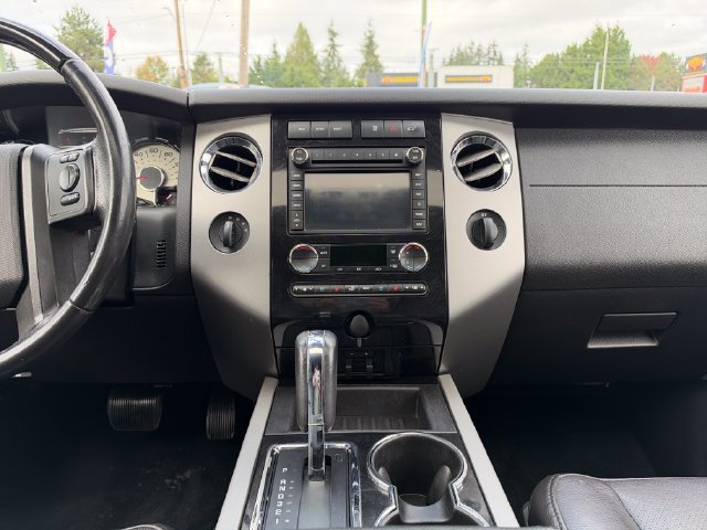 Used 2014 Ford Expedition Limited w/ Equipment Group 301A AWD/4WD image 23