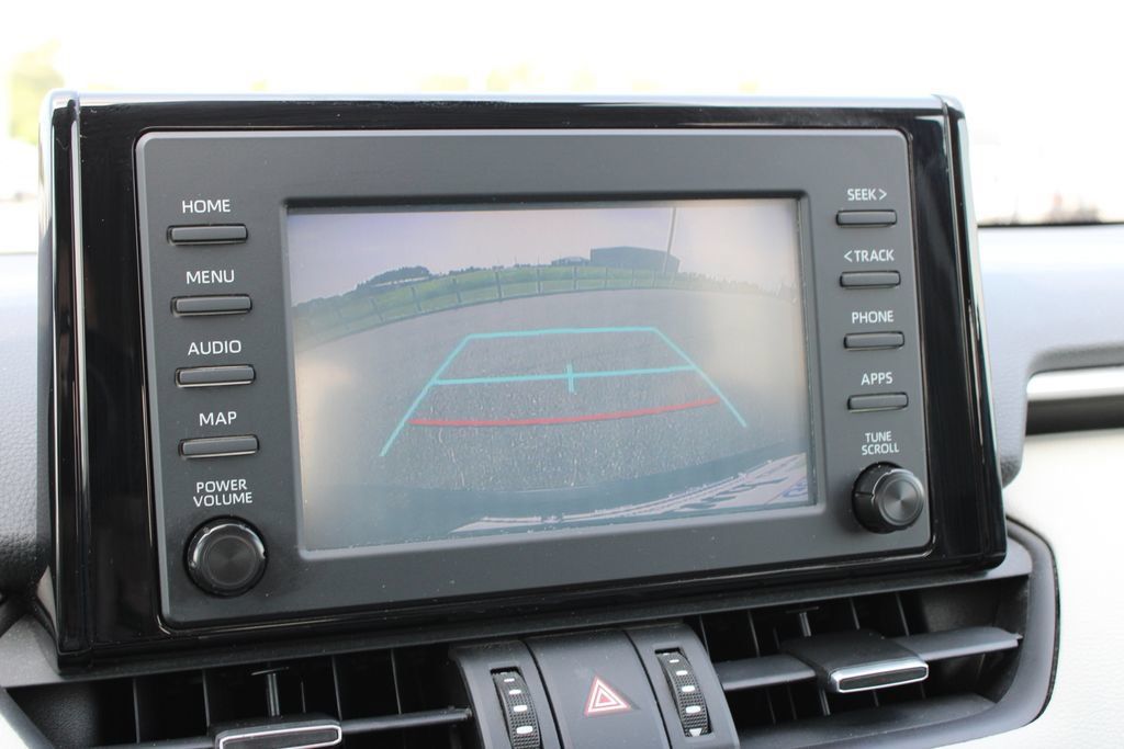 Used 2019 Toyota RAV4 XLE Premium FWD image 13