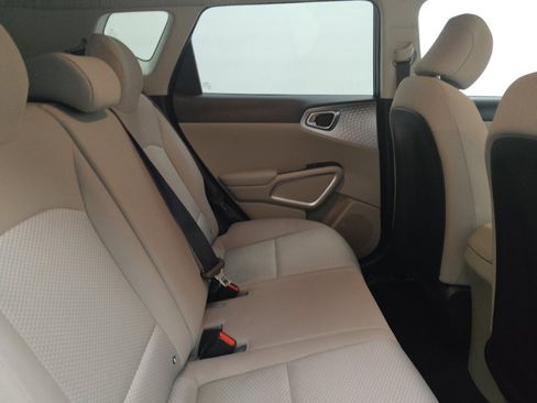Used 2020 Kia Soul LX FWD image 19