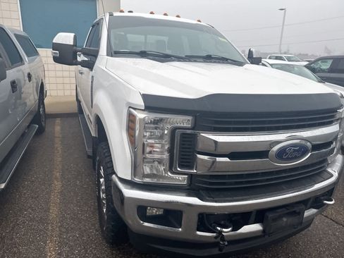 Used 2019 Ford F250 XLT w/ XLT Premium Package image 17