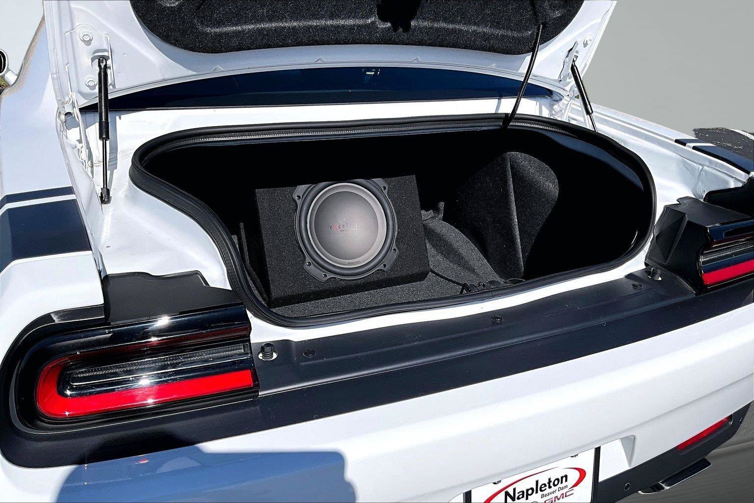 Used 2016 Dodge Challenger R/T Scat Pack RWD image 5
