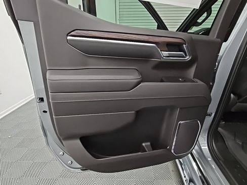 New 2026 GMC Sierra 1500 SLT w/ SLT Premium Plus Package image 37