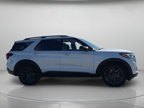 New 2026 Ford Explorer ST-Line w/ ST-Line Street Pack image 36