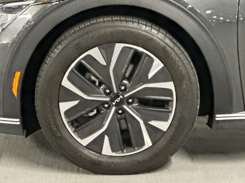 Certified 2024 Kia EV6 Light image 34