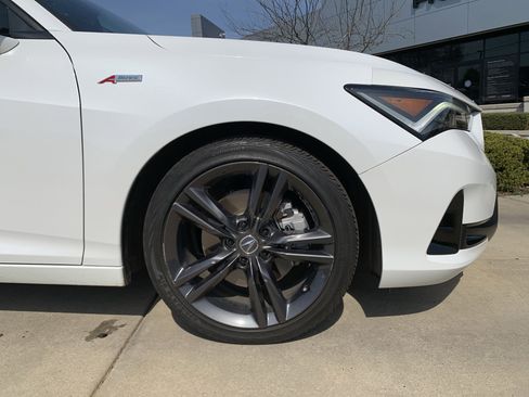 Used 2023 Acura Integra A-Spec image 13