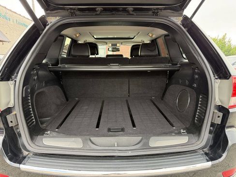 Used 2012 Jeep Grand Cherokee Overland AWD/4WD image 9