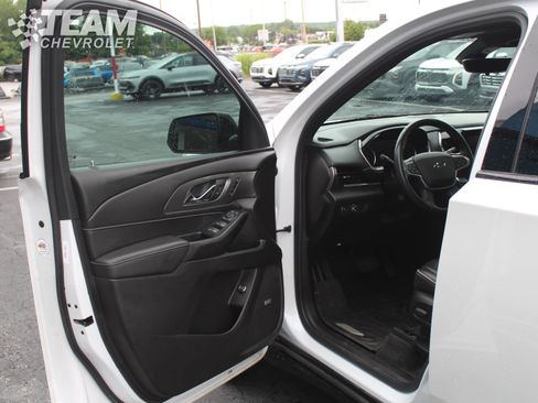 Used 2022 Chevrolet Traverse Premier w/ Redline Edition AWD/4WD image 10