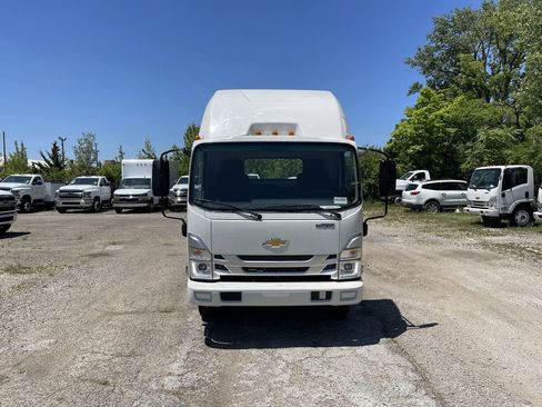 New 2024 Chevrolet Low Cab Forward RWD image 4