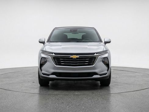 Used 2025 Chevrolet Equinox LT FWD image 1