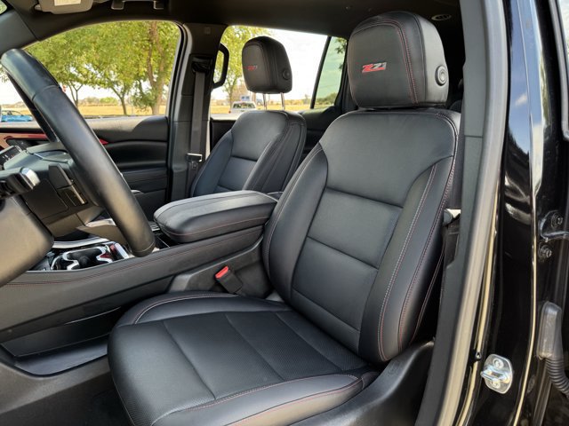 Used 2025 Chevrolet Traverse Z71 w/ Enhanced Driving Package AWD/4WD image 26