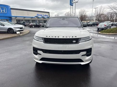 Used 2023 Land Rover Range Rover Sport SE Dynamic image 3