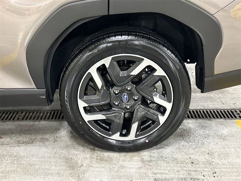 Certified 2025 Subaru Forester Premium image 11