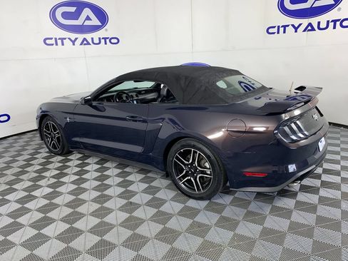 Used 2018 Ford Mustang Premium RWD image 5