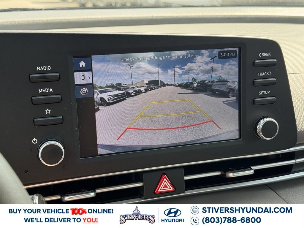 Certified 2026 Hyundai Elantra SE FWD image 3
