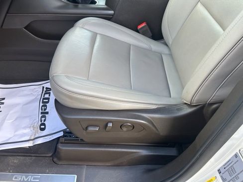 Used 2022 GMC Yukon SLT w/ SLT Luxury Package image 19