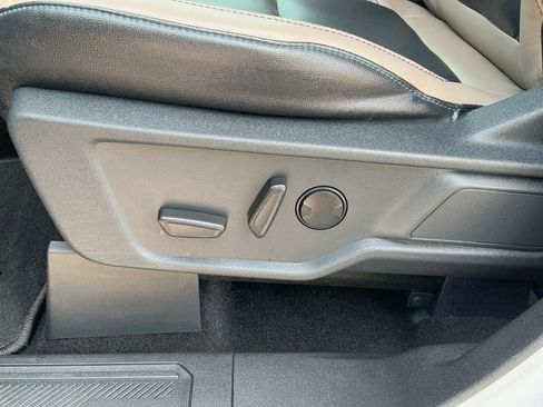 Used 2024 Ford Bronco Wildtrak AWD/4WD image 19