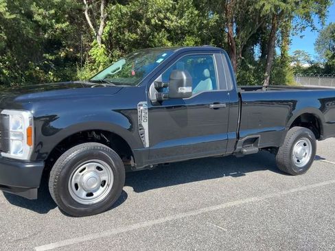 Used 2024 Ford F350 XL w/ Camper Package image 30