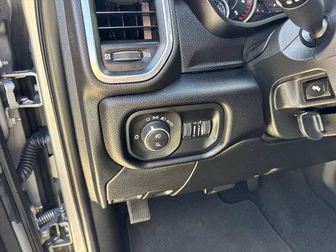 Used 2022 RAM 2500 Laramie w/ Night Edition AWD/4WD image 20