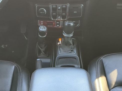 Used 2021 Jeep Wrangler Unlimited Rubicon w/ Trailer Tow Package image 19