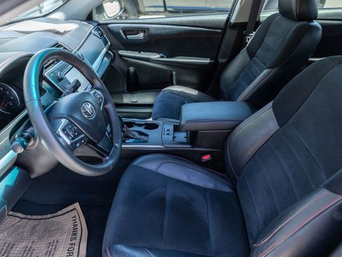 Used 2015 Toyota Camry XSE FWD image 26