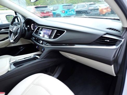 Certified 2023 Buick Enclave Essence w/ Experience Buick Package image 16