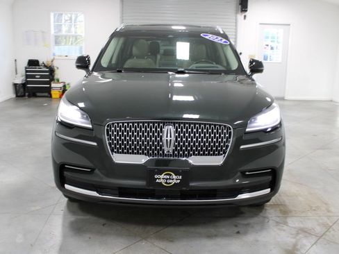 Used 2023 Lincoln Aviator Reserve w/ Equipment Group 201A image 3