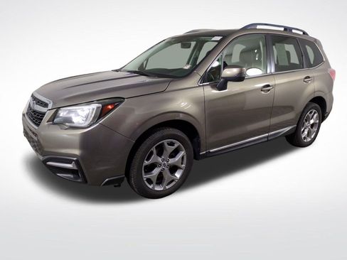 Used 2017 Subaru Forester 2.5i Touring w/ Popular Package #2 AWD/4WD image 1