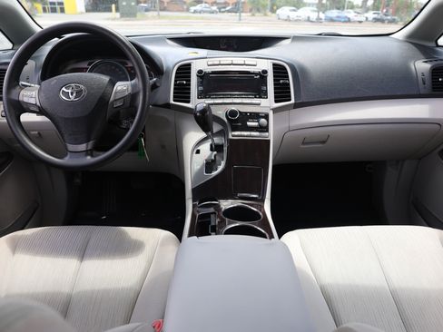 Used 2011 Toyota Venza FWD image 27