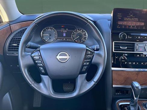 Used 2023 Nissan Armada SL w/ Captain's Chairs Package image 16