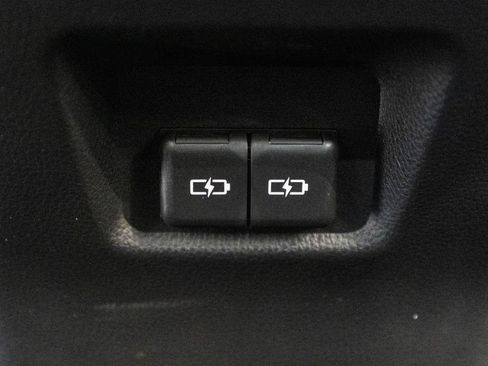 Used 2024 Toyota RAV4 XLE AWD/4WD image 31