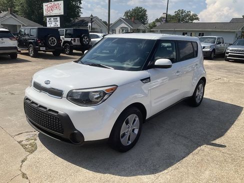 Used 2016 Kia Soul w/ Convenience Package FWD image 7