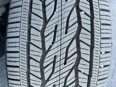 Used 2025 GMC Acadia Denali w/ LPO, Floor Liner Package image 11