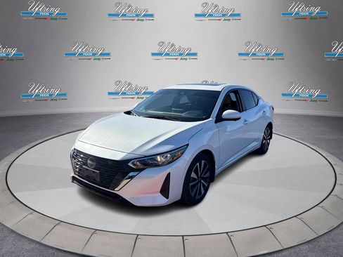 Used 2024 Nissan Sentra SV w/ SV Premium Package image 7