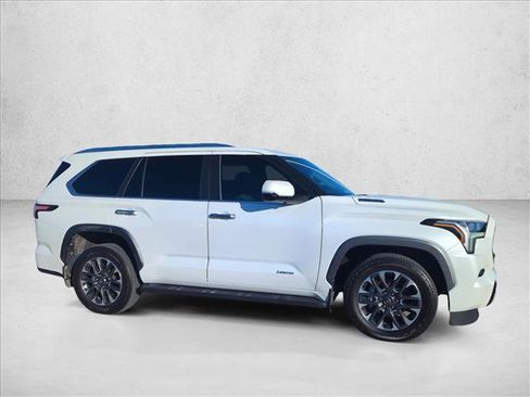 Used 2025 Toyota Sequoia Limited image 4